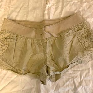 Khaki 3 inch shorts